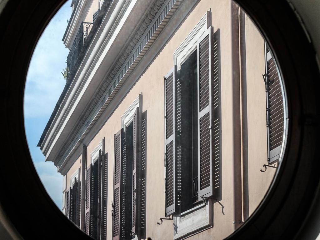 Casa Di Santa Francesca Romana A Ponte Rotto Exterior photo
